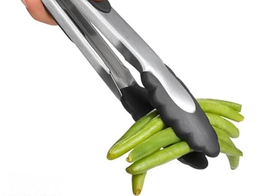 oxo Good Grip Tongs gripping string beans
