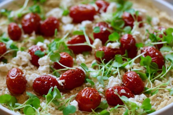 hummus with slow roasted Tomatoes 16x9